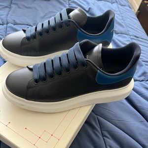 Alexander McQueen Sneakers Size 8 ( EUR 41)